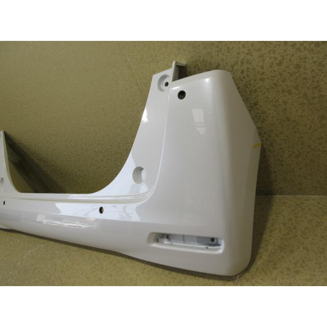 良品 ホンダ N BOX JF3 JF4 純正 リア バンパー 71501-TTA-N000 NH883P