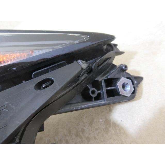 良品 レクサス ES AXZH10 3眼 純正 LED 左 ヘッドライト 刻印：Q