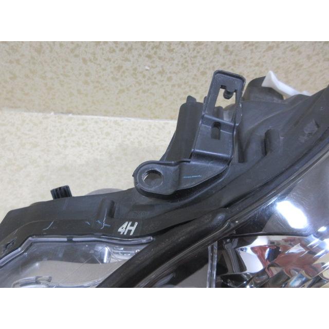 レクサス IS GSE20 後期 純正 HID 左 ヘッドライト 刻印：4H 81185