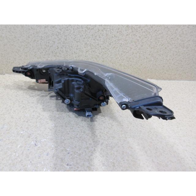 トヨタ プリウス ZVW50 ZVW51 後期 純正 LED 右 ヘッドライト 刻印：D