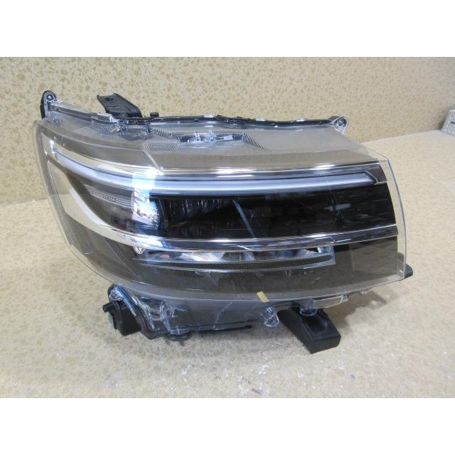 ダイハツ タント カスタム LA650S 純正 LED 右 ヘッドライト KOITO 100