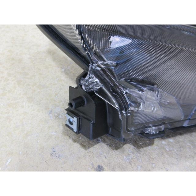 ダイハツ タント カスタム LA650S 純正 LED 右 ヘッドライト KOITO 100