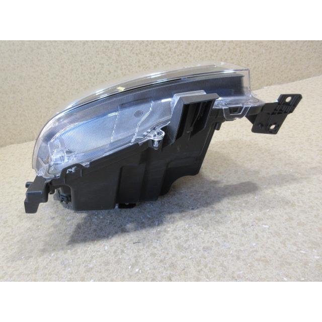 ダイハツ タント カスタム LA650S 純正 LED 右 ヘッドライト KOITO 100