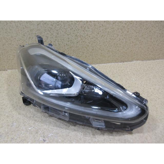 トヨタ シエンタ NSP170 NHP170 前期 純正 LED 右 ヘッドライト 刻印