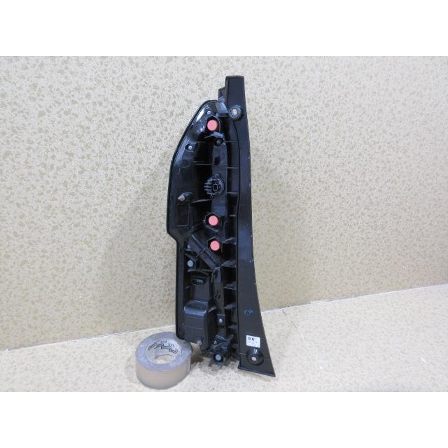 ホンダ N BOX カスタム JF3 テールランプ 右 ICHIKOH D186 良品 ホンダ N BOX カスタム JF3 純正 右 テール ランプ 刻印：M