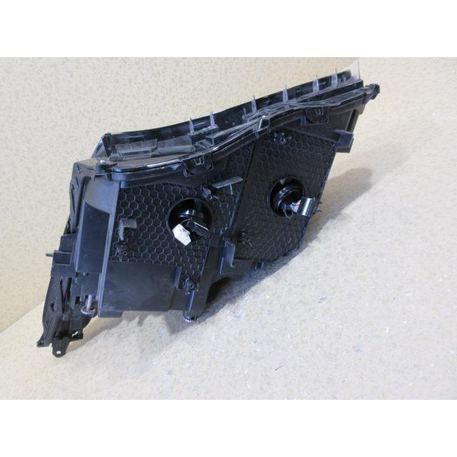 良品 レクサス RX AGL20W GYL20W 前期 純正 ３眼 LED 右 ヘッドライト 刻印：L2 81145-48D50の画像