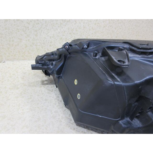 良品 レクサス RX AGL20W GYL20W 前期 純正 ３眼 LED 右 ヘッドライト 刻印：L2 81145-48D50の画像