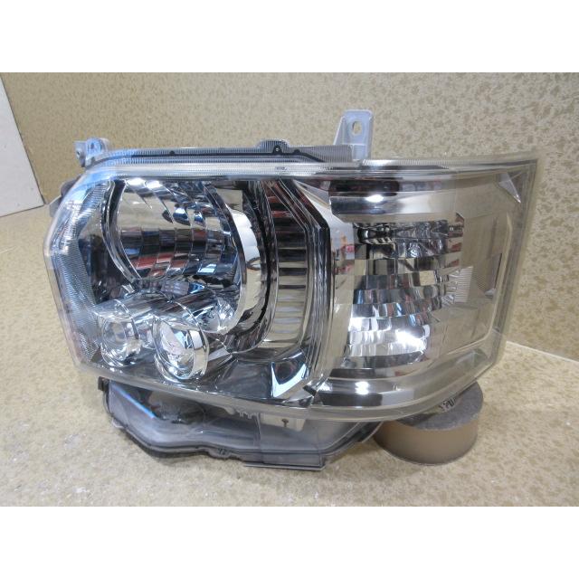 トヨタ ハイエース 200系 4型/5型/6型 ダークプライム 純正 LED 左 