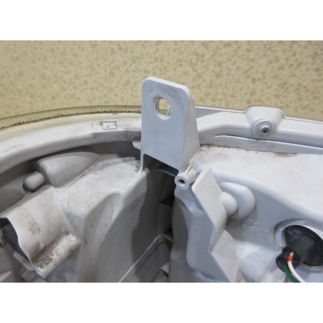 トヨタ ハイエース 200系 4型/5型/6型 ダークプライム 純正 LED 左 