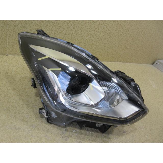 スズキ スイフト ZC33S ZC83S 純正 LED 右 ヘッドライト STANLEY W2967