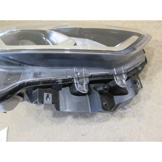 スズキ スイフト ZC33S ZC83S 純正 LED 右 ヘッドライト STANLEY W2967