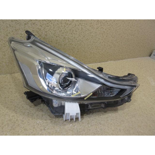 トヨタ プリウス α ZVW40 ZVW41 後期 純正 LED 右 ヘッドライト 刻印
