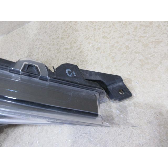 トヨタ プリウス ZVW50 ZVW51 前期 純正 LED 右 ヘッドライト 刻印：C1