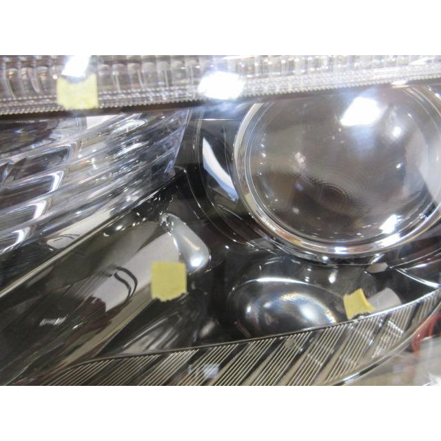 トヨタ マークX GRX130 中期 後期 純正 HID 左 ヘッドライト 刻印：2