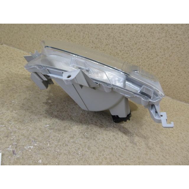 良品 トヨタ プロボックス NCP160V 純正 ハロゲン 左 ヘッドライト