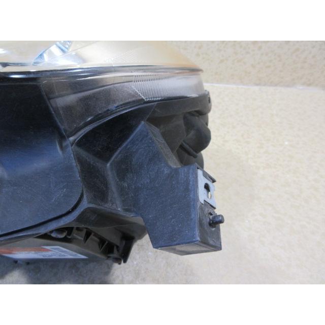 トヨタ 86 ZN6 前期 純正 HID 左 ヘッドライト 刻印：AD KOITO 100