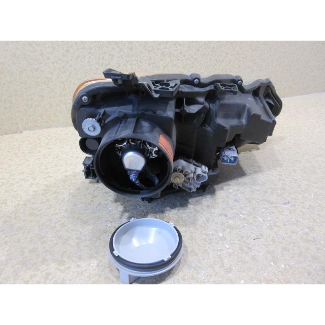 トヨタ 86 ZN6 前期 純正 HID 左 ヘッドライト 刻印：AD KOITO 100