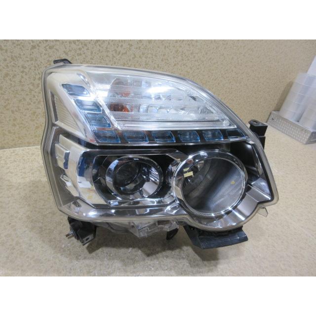 日産 エクストレイル T31 後期 純正 HID ヘッドライト 左右1849 日産 エクストレイル T31 後期 純正 HID 右 ヘッドライト ICIKOH 1849