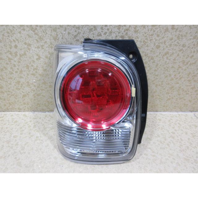 良品 ダイハツ ムーヴ キャンバス LA800S LA810S 純正 左 テール