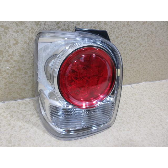良品 ダイハツ ムーヴ キャンバス LA800S LA810S 純正 左 テール