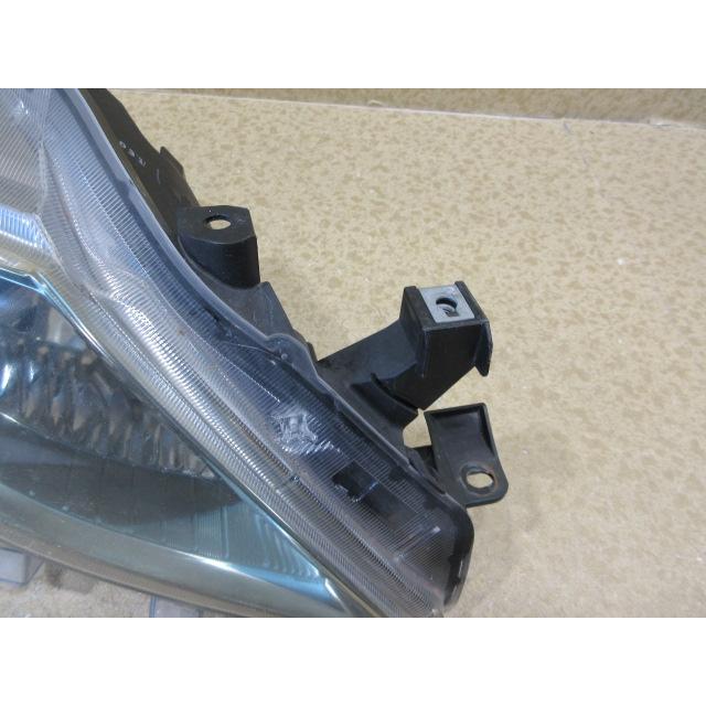 トヨタ マークX GRX130 前期 純正 HID 右 ヘッドライト 刻印：オ KOITO