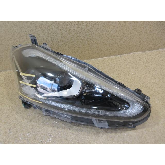 トヨタ シエンタ NSP170 NHP170 純正 LED 右 ヘッドライト 刻印：2