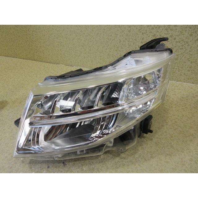 トヨタ ルーミー M900A M910A 純正 LED 左 ヘッドライト 81170-B1220