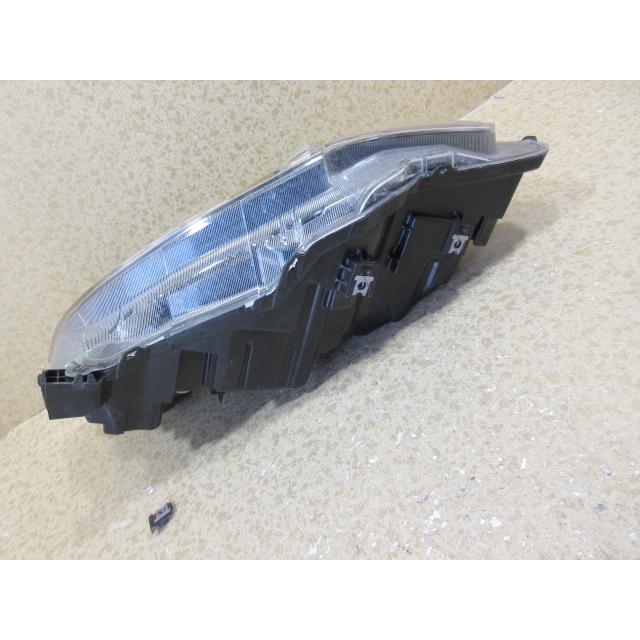 ホンダ シビック FK7 右側LEDヘッドライト Koito100-18661 ホンダ シビック FK7 純正 LED 右 ヘッドライト 刻印：J1 KOITO 100