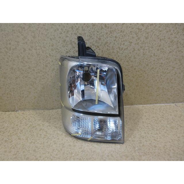 スズキ エブリィ DA64V 純正 ハロゲン 右 ヘッドライト LE04H6129