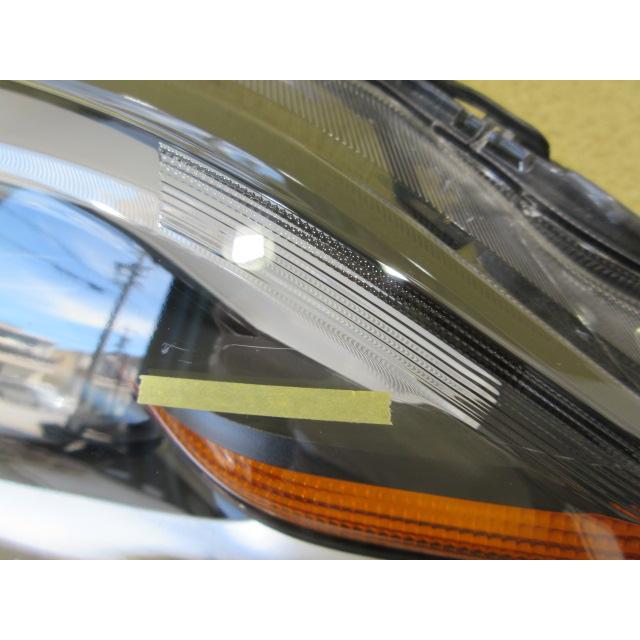 トヨタ シエンタ MXPL10G MXPL15G 純正 LED 右 ヘッドライト 刻印：S1