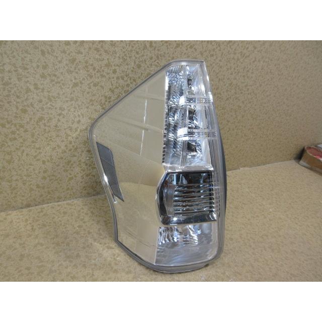 良品 トヨタ プリウスα ZVW40 ZVW41 前期 純正 左 テール ランプ