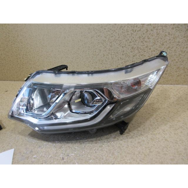 RP3 4ステップワゴンスパーダ左中古ヘッドランプ33150-TAA-J31 ホンダ ステップワゴン スパーダ RP3 前期 純正 LED 左 ヘッドライト