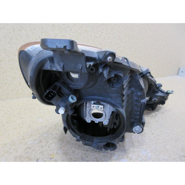 ホンダ フィット GP1 純正 HID 左 ヘッドライト 刻印：8 STANLEY