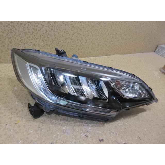 ホンダ フィット GP5 後期 純正 LED 右 ヘッドライト 刻印：N3 STANLEY