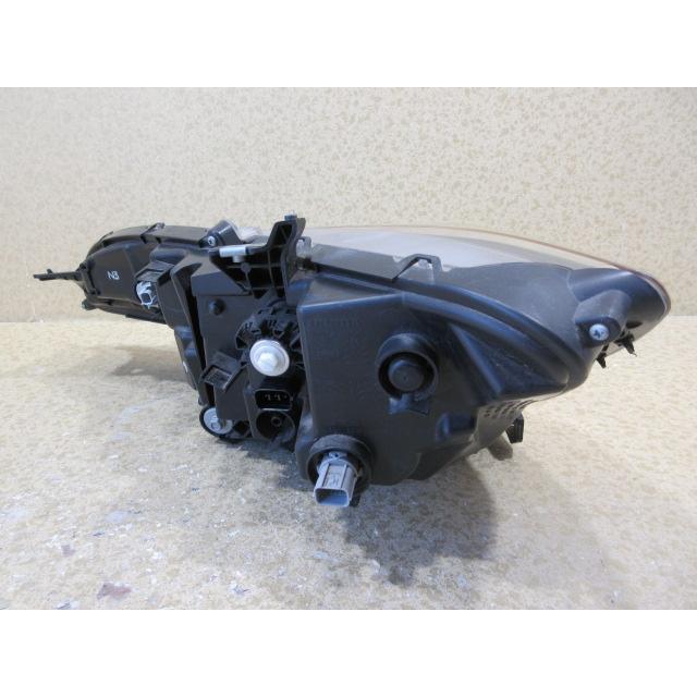 ホンダ フィット GP5 後期 純正 LED 右 ヘッドライト 刻印：N3 STANLEY