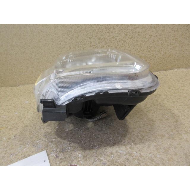 スズキ エブリィ ワゴン DA17W 純正 HID 右 ヘッドライト LE14C6329