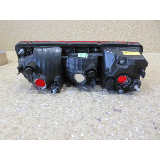 良品 スズキ ジムニー ノマド JC74W 純正 右 テール ランプ LUMXA 2907