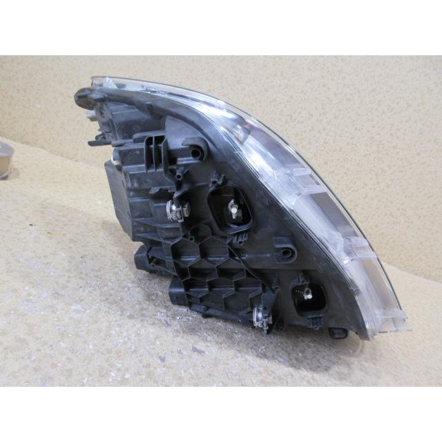 BMW 1シリーズ F20 後期 純正 LED 右 ヘッドライト 7471342-01