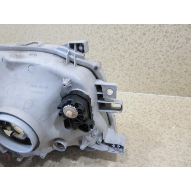 トヨタ ハイエース 200系 3型 純正 ハロゲン 左 ヘッドライト 刻印：55