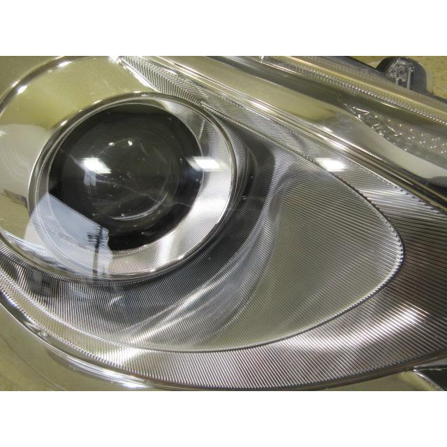 トヨタ アクア NHP10 中期 純正 LED 右 ヘッドライト 刻印：H KOITO 52