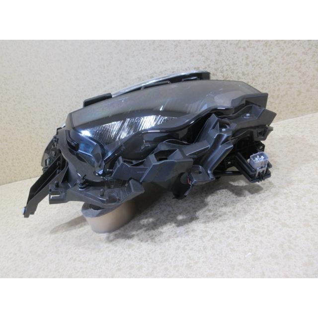 ヴォクシー　トヨタ　純正　ヘッドライト　MZRA90W VOXY 良品 トヨタ ヴォクシー MZRA90W/ZWR90W 純正 LED 右 ヘッドライト