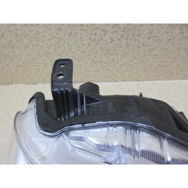 良品 スズキ スペーシア MK94S 純正 LED 右 ヘッドライト 35100-53U00