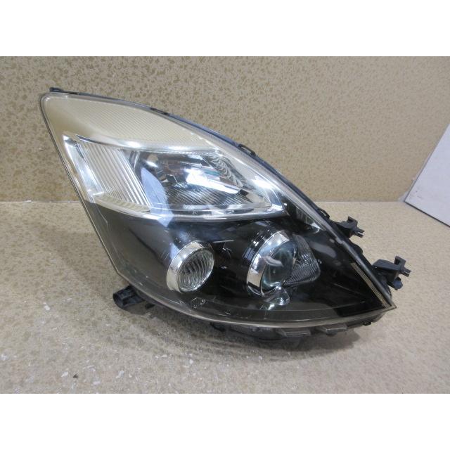 トヨタ アイシス ZGM10 ANM10 純正 HID 右 ヘッドライト KOITO 44-72