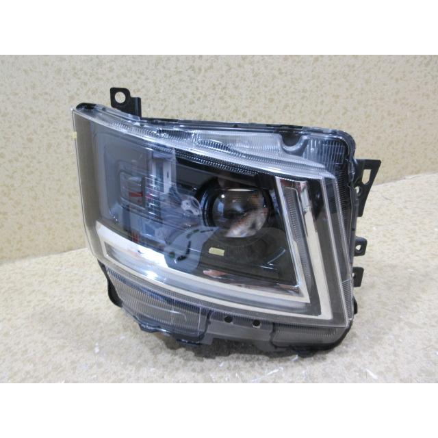 エルフ(NJR88A)右ヘッドライト いすゞ エルフ NLR88 純正 LED 右 ヘッドライト 刻印：A KOITO 8