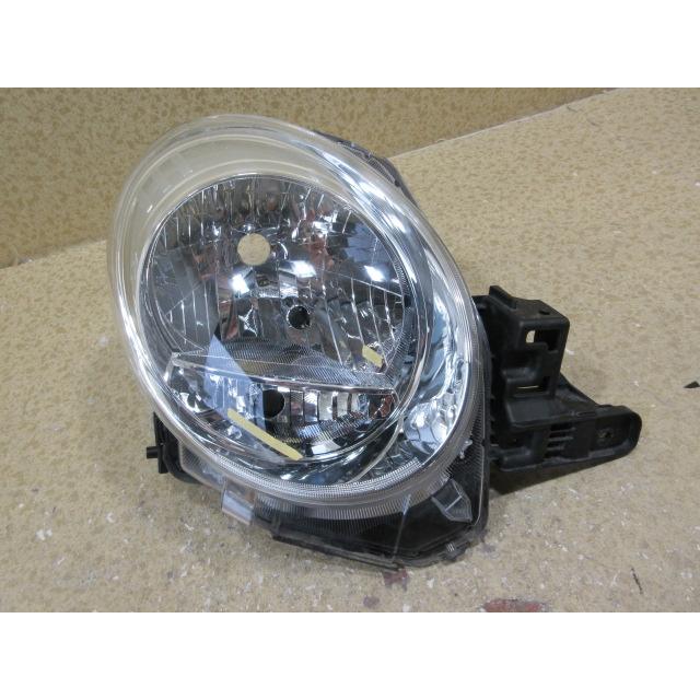 ダイハツ ムーヴ（LA250S）右ヘッドライト 純正品 ダイハツ キャスト LA250S LA260S 純正 ハロゲン 右 ヘッドライト