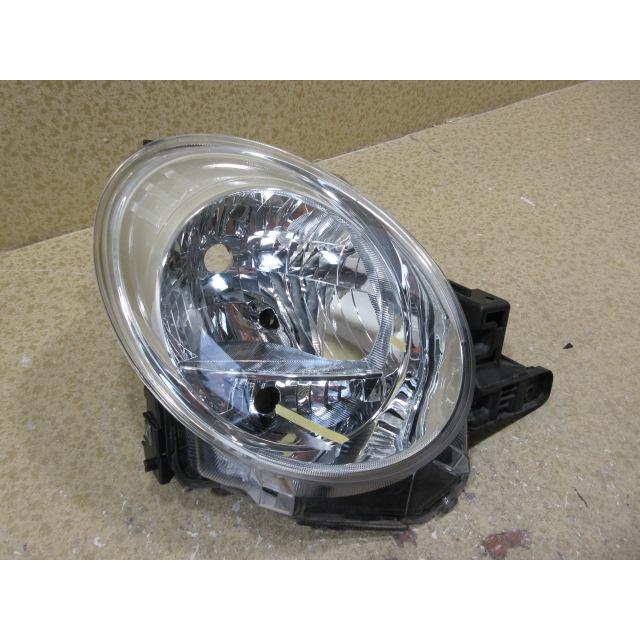 ダイハツ ムーヴ（LA250S）右ヘッドライト 純正品 ダイハツ キャスト LA250S LA260S 純正 ハロゲン 右 ヘッドライト