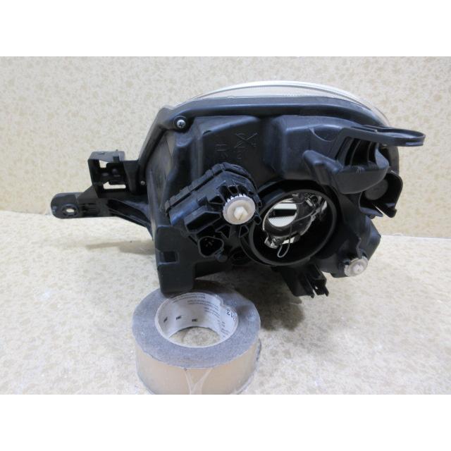 ダイハツ キャスト LA250S LA260S 純正 ハロゲン 右 ヘッドライト