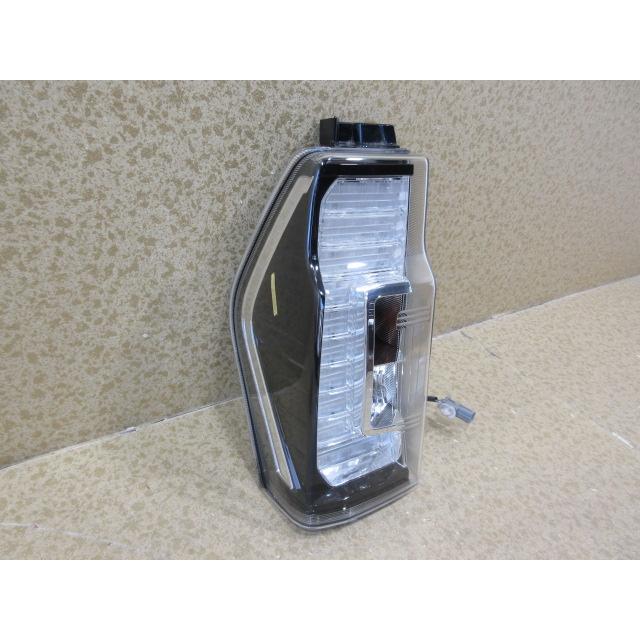 ♦︎ダイハツ★タントカスタムLA600S左純正テールランプ★インナーメッキ★良品★ ダイハツ タント カスタム LA600S LA610S 後期 純正 左 テール ランプ
