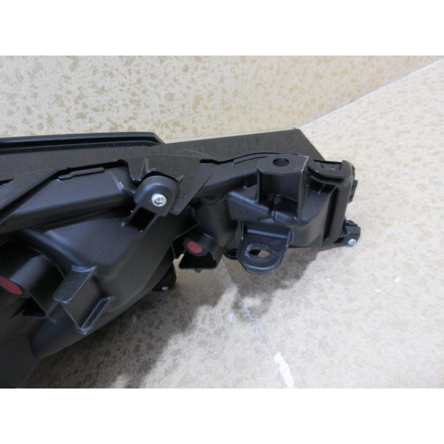 良品 トヨタ アクア MXPK11 MXPK16 後期 純正 LED 左 ヘッドライト