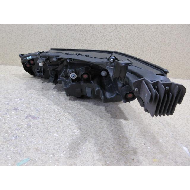 トヨタ プリウス ZVW60 MXWH60 純正 LED 右 ヘッドライト 刻印：X